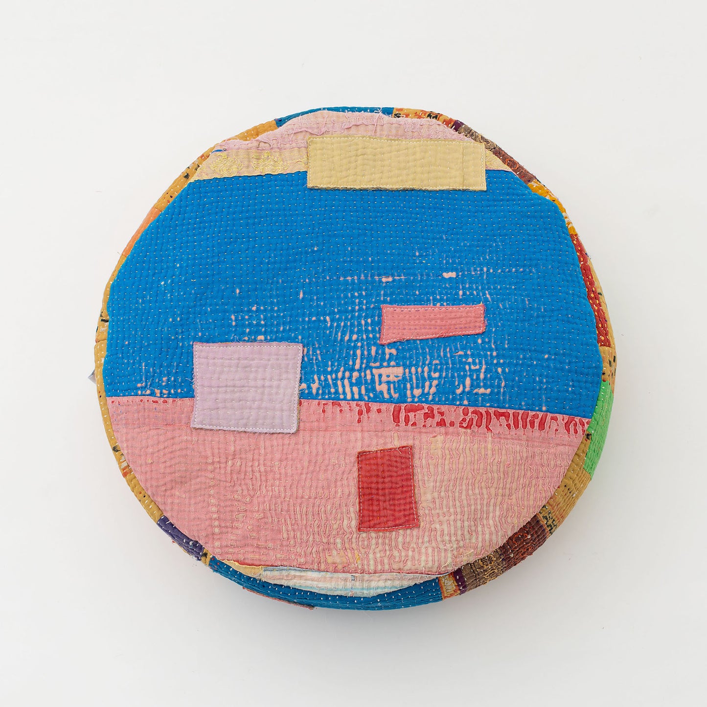 オルネコ・カンタパッチワーク 猫のプフ／C