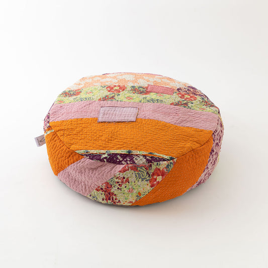 オルネコ・カンタパッチワーク 猫のプフ／H