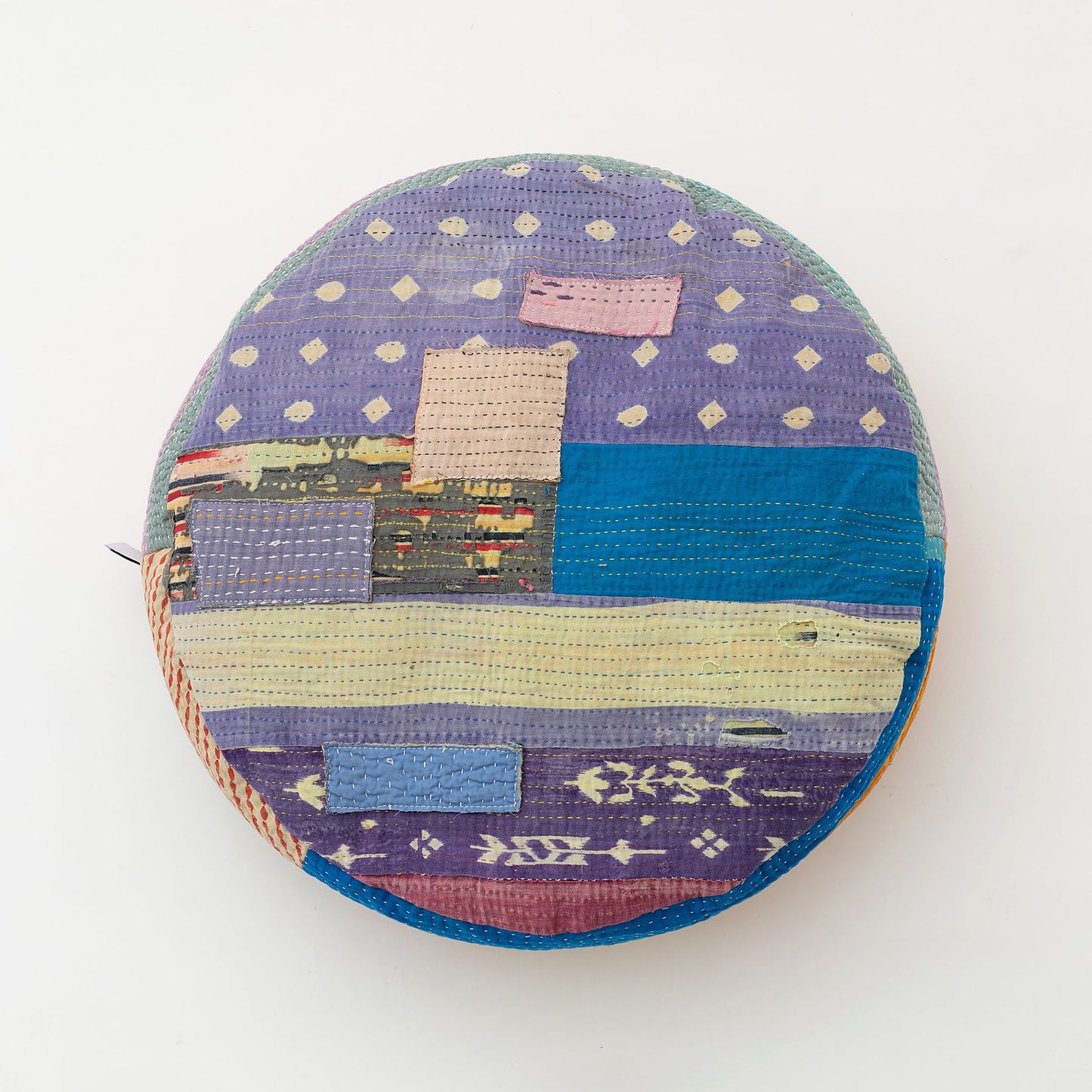 オルネコ・カンタパッチワーク 猫のプフ／J