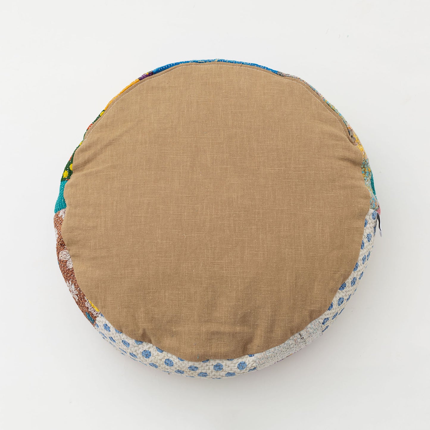 オルネコ・カンタパッチワーク 猫のプフ／M