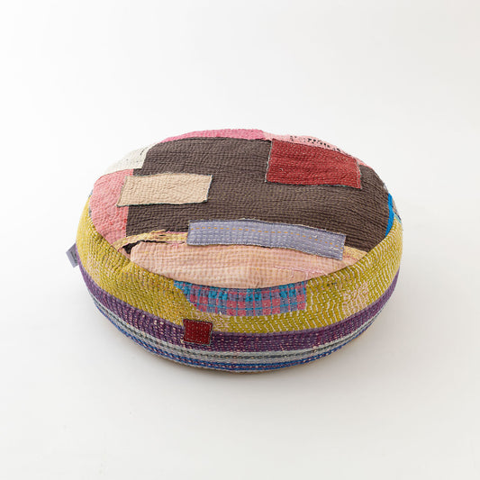 オルネコ・カンタパッチワーク 猫のプフ／O