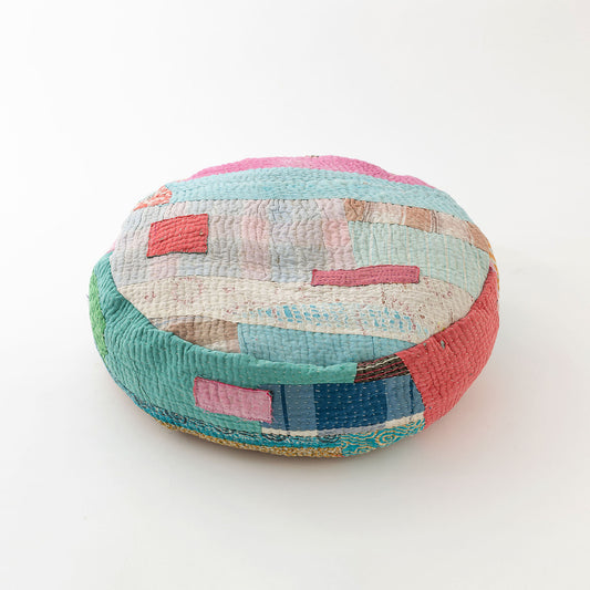 オルネコ・カンタパッチワーク 猫のプフ／W