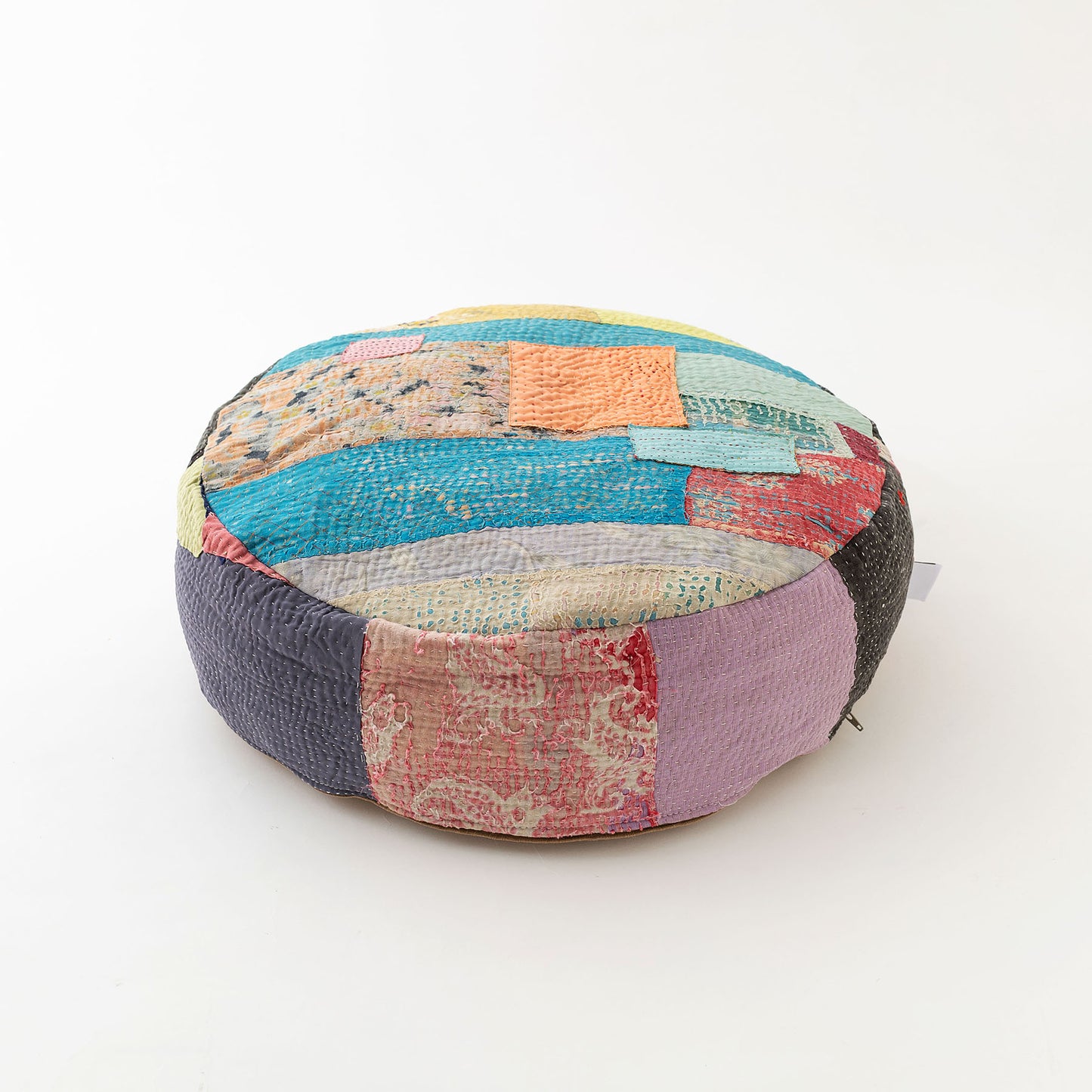 オルネコ・カンタパッチワーク 猫のプフ／1A