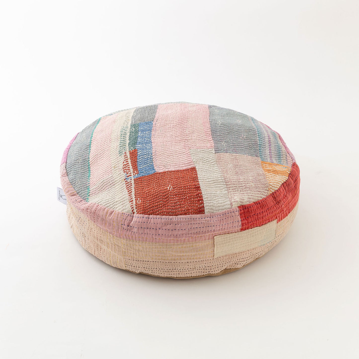 オルネコ・カンタパッチワーク 猫のプフ／1B