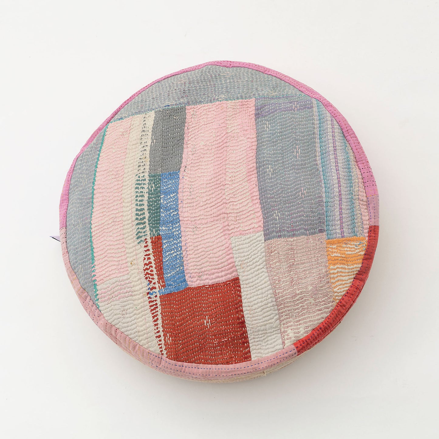 オルネコ・カンタパッチワーク 猫のプフ／1B