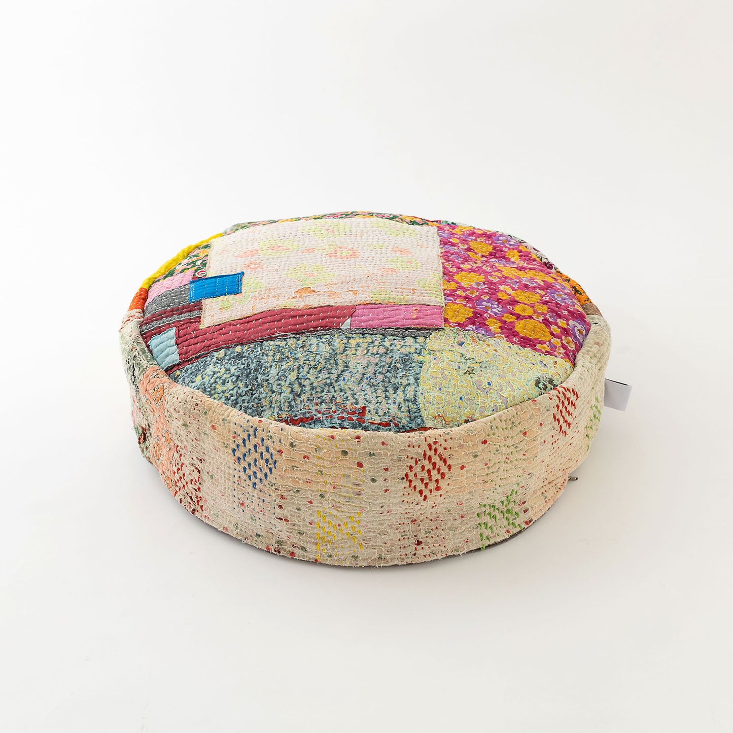 オルネコ・カンタパッチワーク 猫のプフ／1C