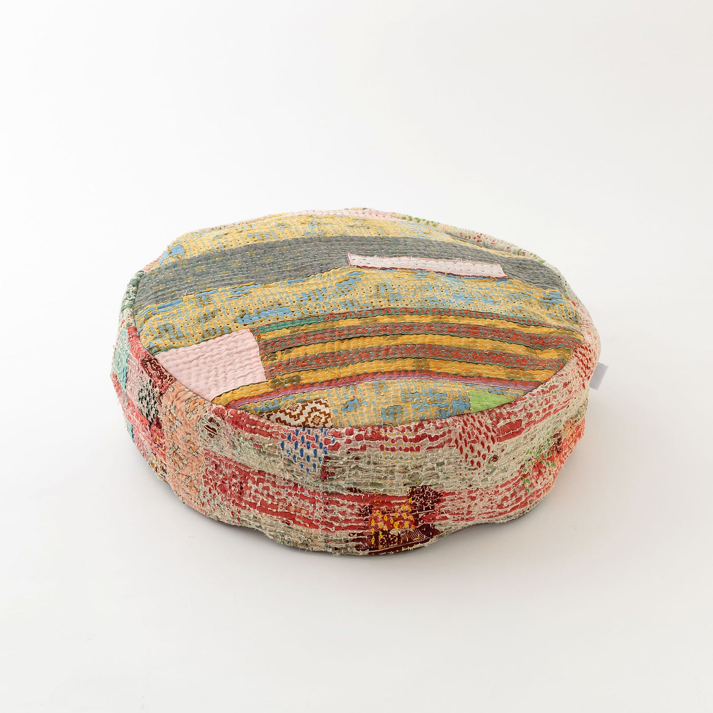 オルネコ・カンタパッチワーク 猫のプフ／1G