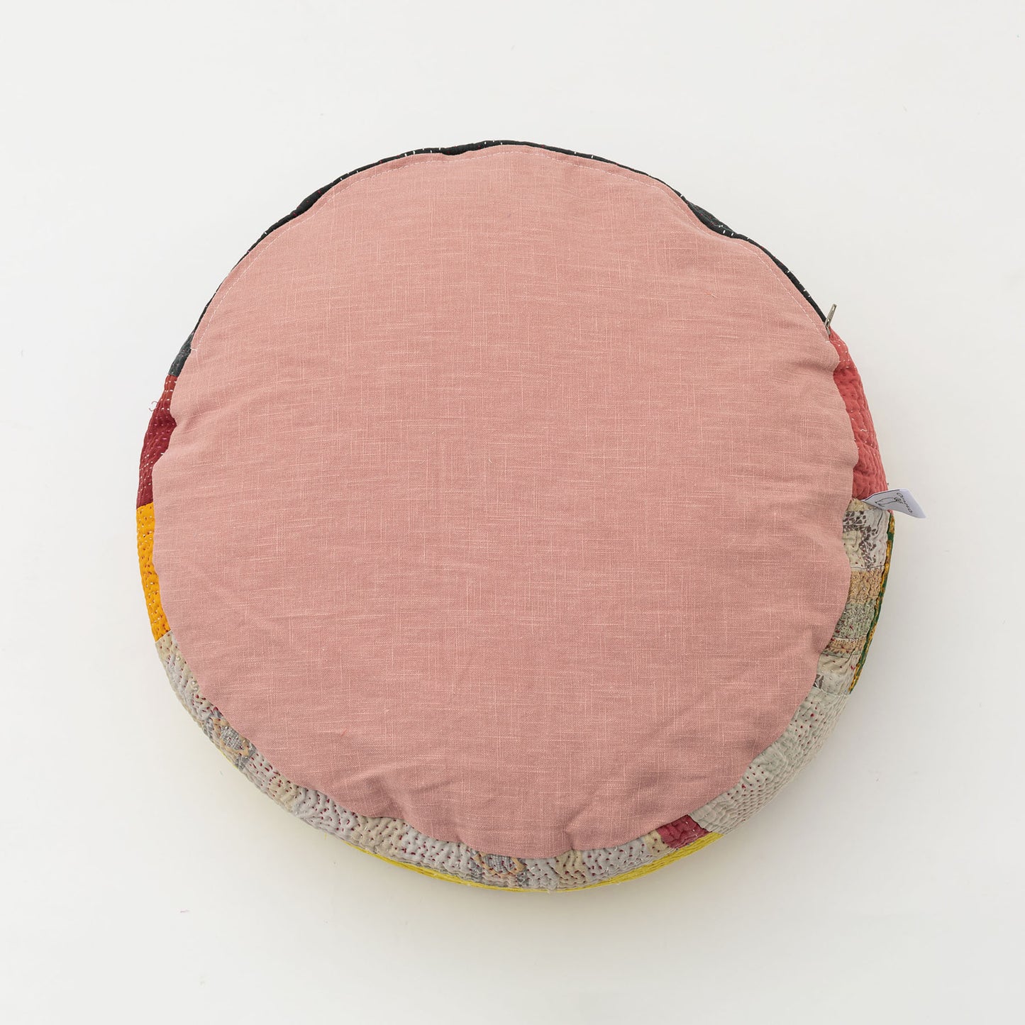 オルネコ・カンタパッチワーク 猫のプフ／1Q