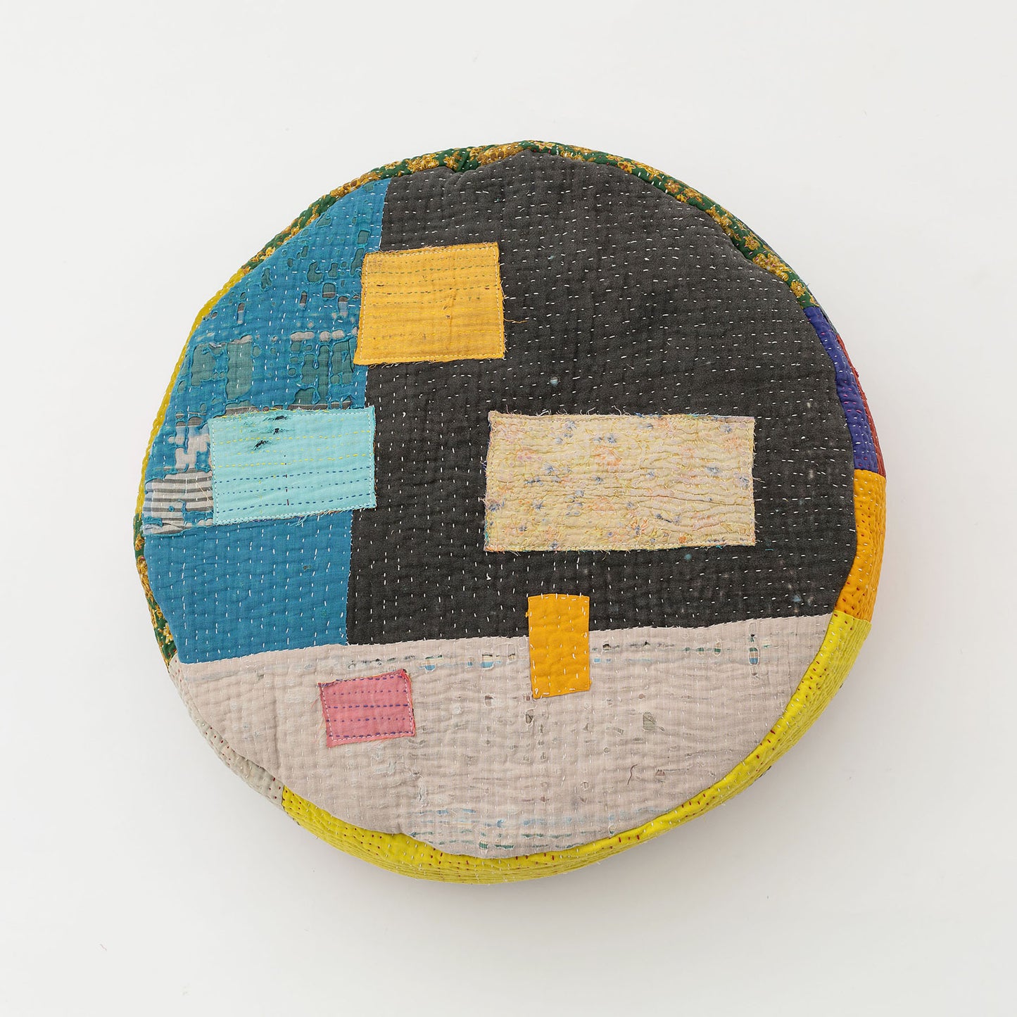 オルネコ・カンタパッチワーク 猫のプフ／1Q