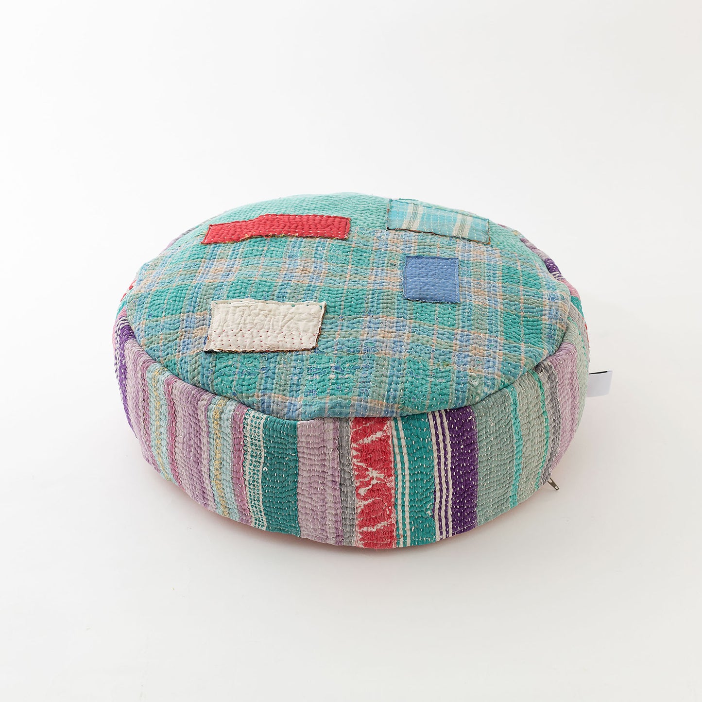 オルネコ・カンタパッチワーク 猫のプフ／1U