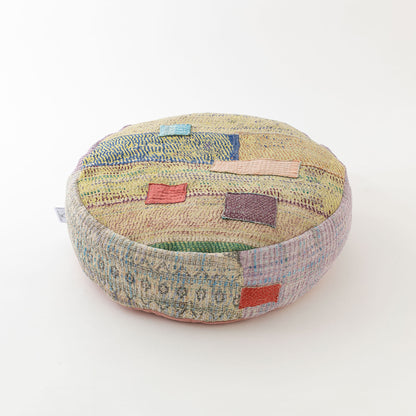 オルネコ・カンタパッチワーク 猫のプフ／1Y