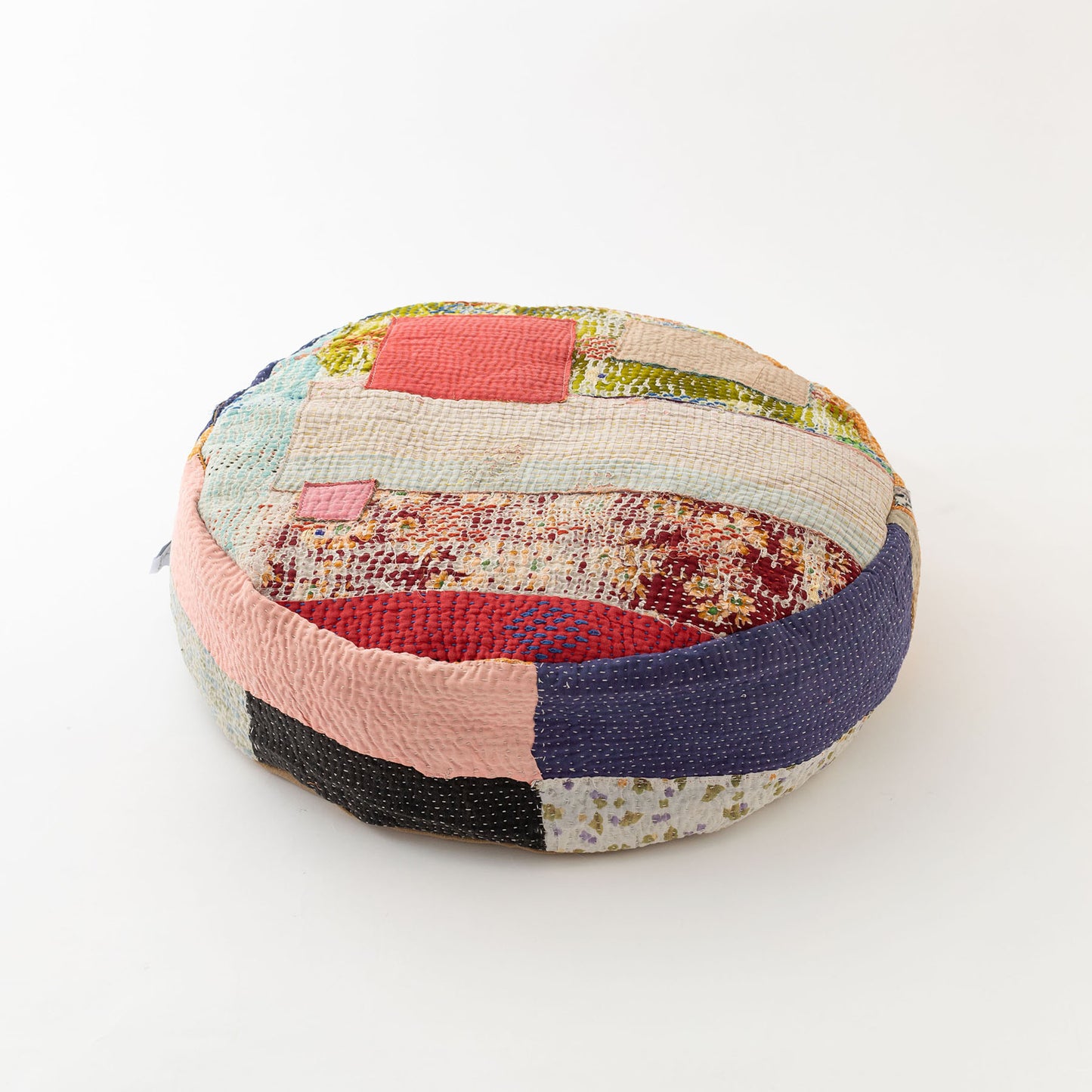 オルネコ・カンタパッチワーク 猫のプフ／2D