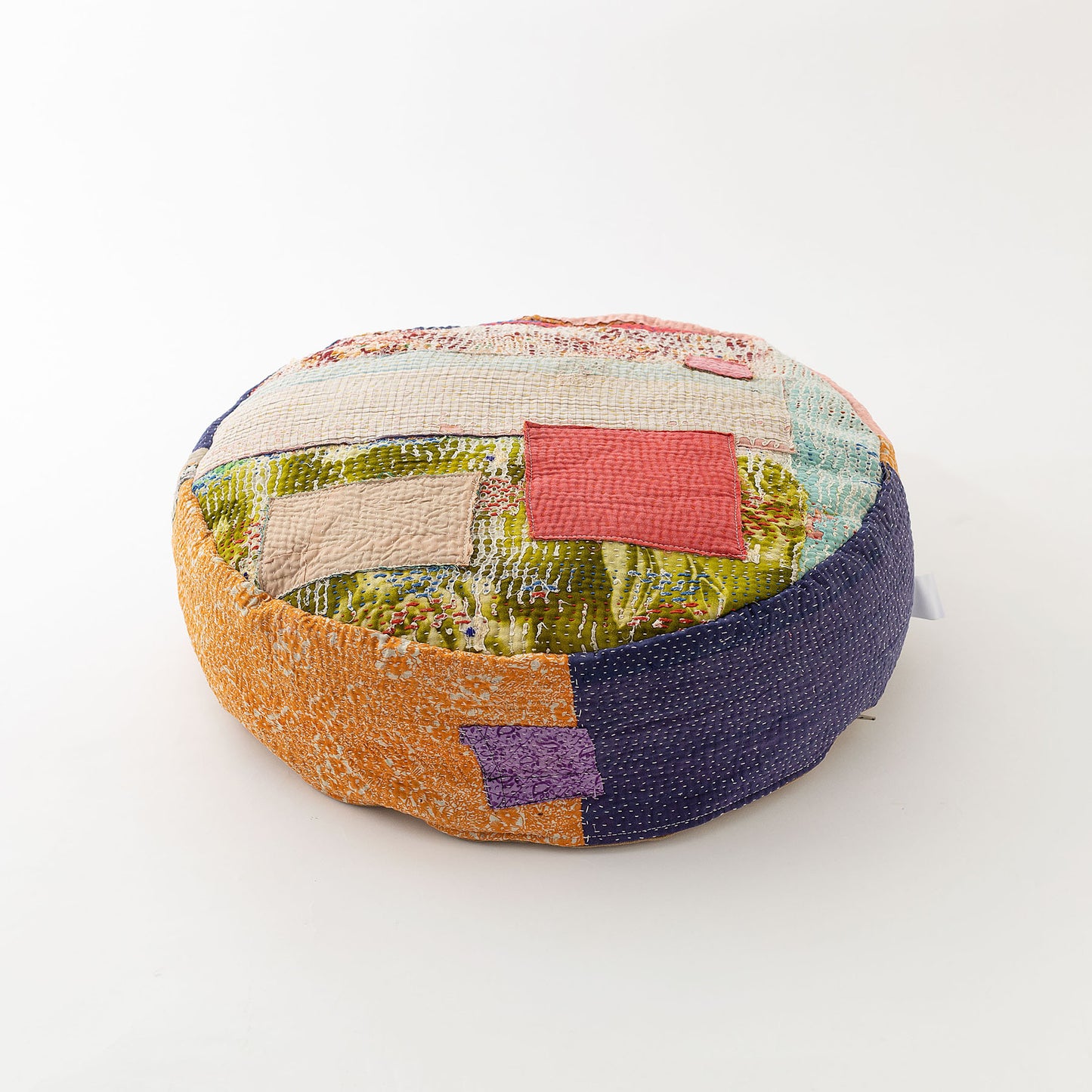 オルネコ・カンタパッチワーク 猫のプフ／2D