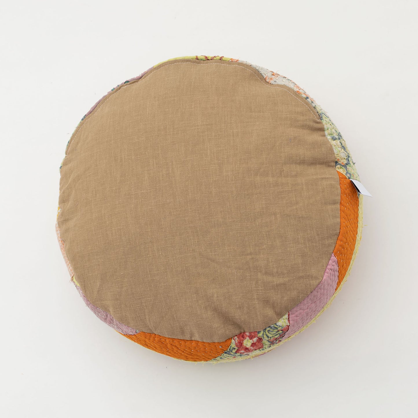 オルネコ・カンタパッチワーク 猫のプフ／2E