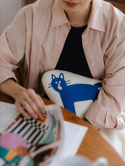 STOMACHACHE. × Orneko クッション