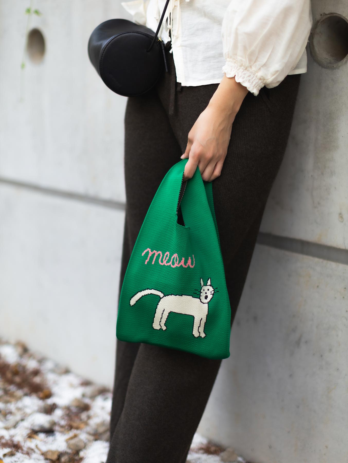 STOMACHACHE. × Orneko ニットミニバッグ