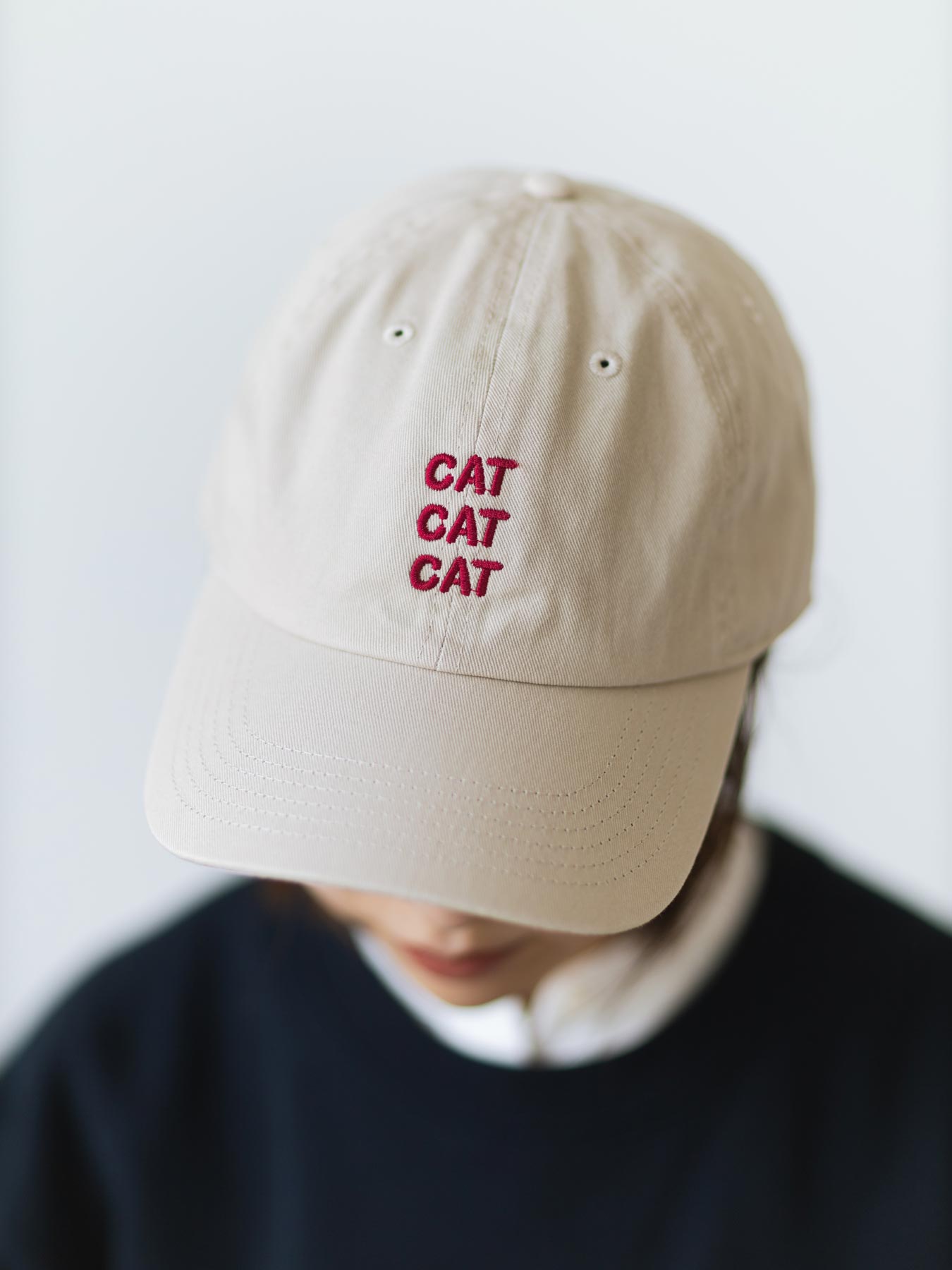 STOMACHACHE. × Orneko キャップ