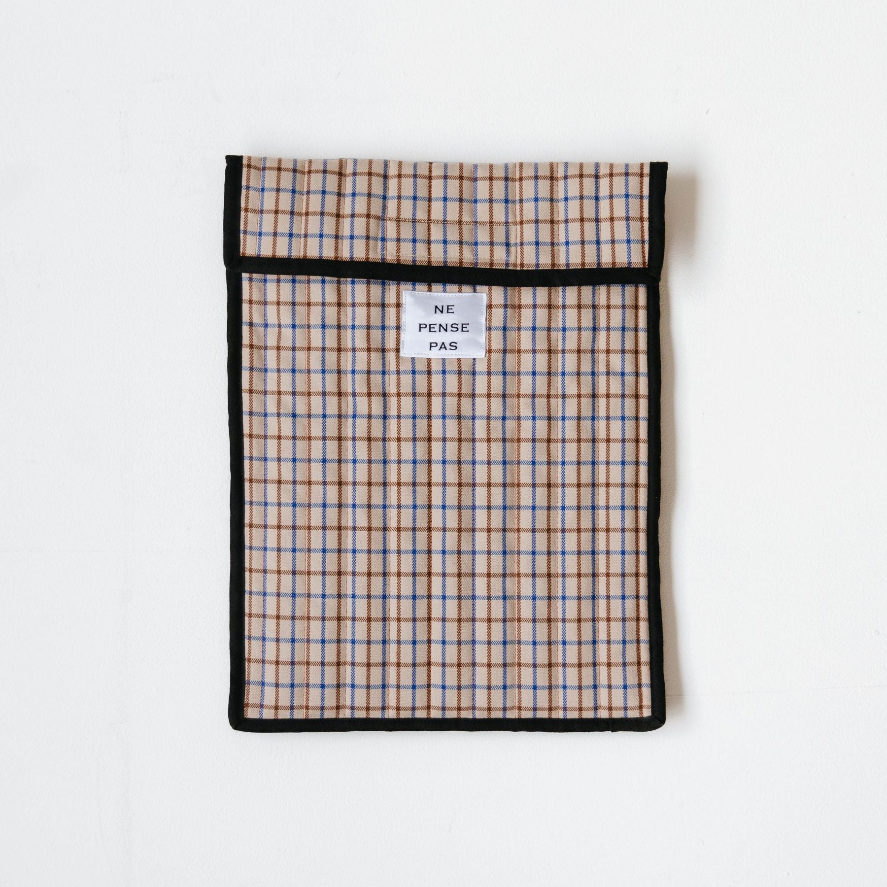 ne pense pas キルティングチェックPCケース｜ポーチ｜オルネ ド
