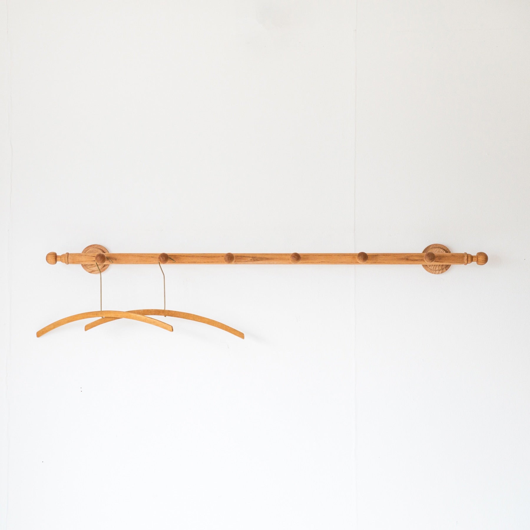 ハンガーは付属しません