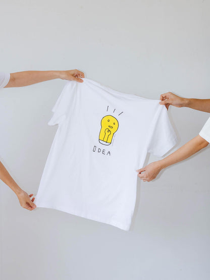 山本麻央 × Orné de Feuilles Tシャツ