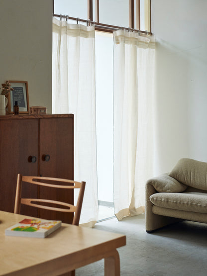 オフホワイト（使用サイズ：210cm）