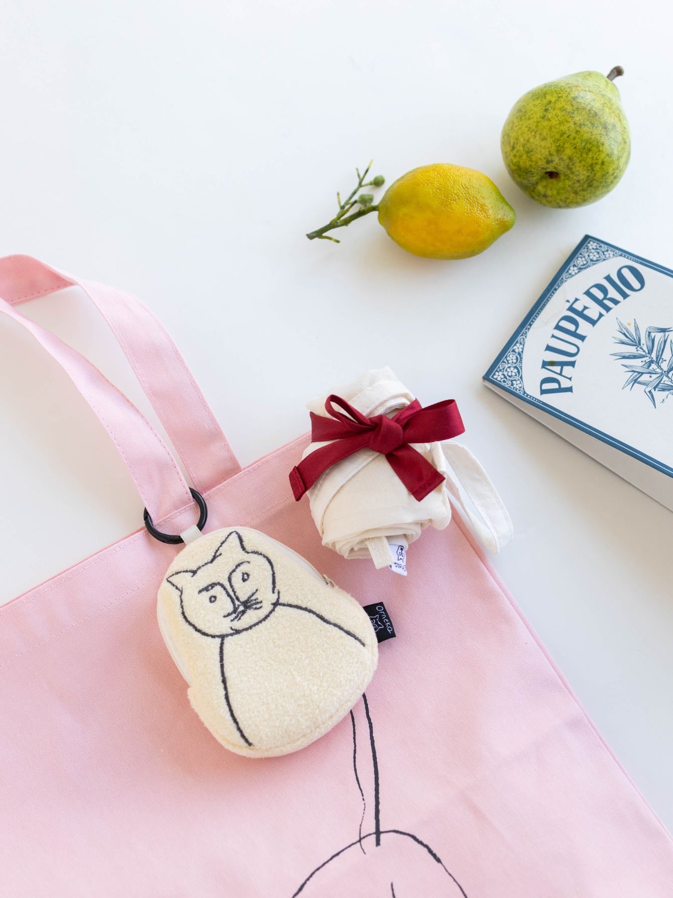 カネコイサオ　瓢箪ポーチ　オフホワイト カネコイサオ 瓢箪ポーチ オフホワイト オルネコ・マスコット