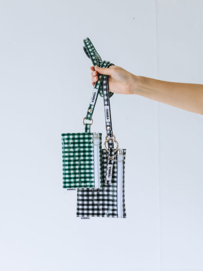 POUCH、STRAP、KEY HOLDERの組み合わせ