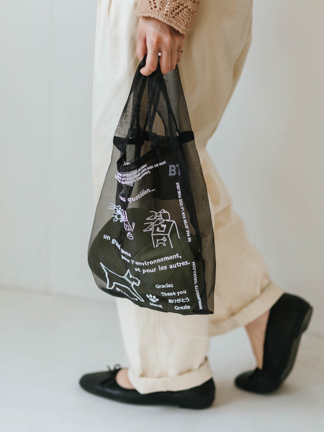 BRIGITTE TANAKA 犬の刺繍バッグ　新品未使用 Brigitte Tanaka バッグ／Chien｜バッグ｜オルネ ド フォイユ