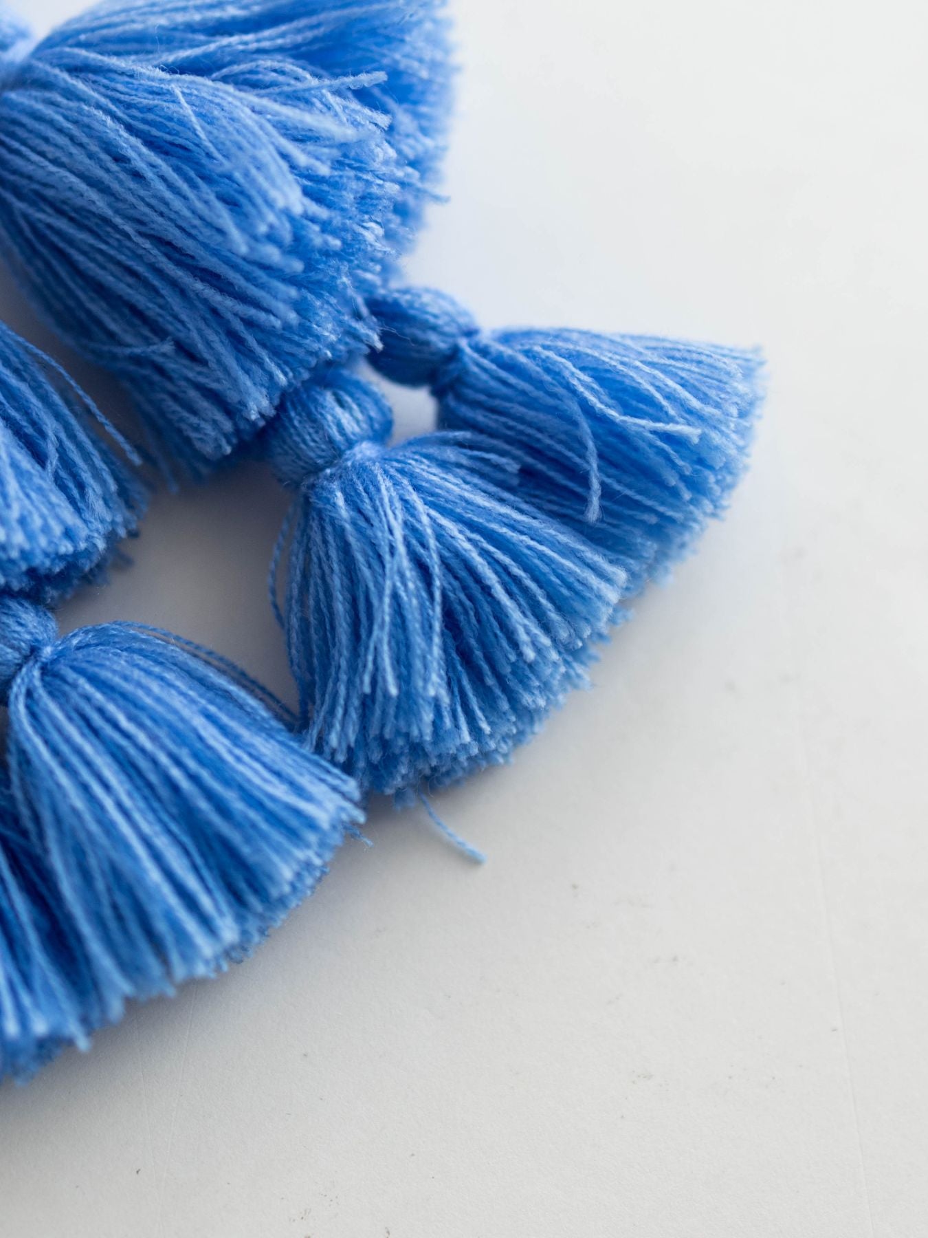 糸の長さが揃っていない場合があります。