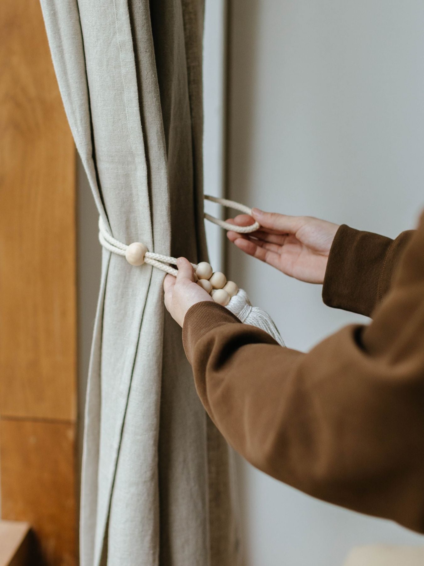 カーテンタッセル（ウッドビーズ）