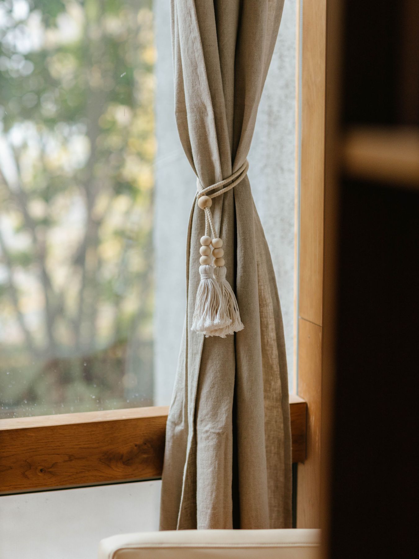 カーテンタッセル（ウッドビーズ）