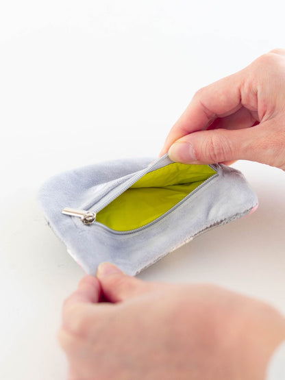 ハチワレ（内側の色はネオンイエロー）