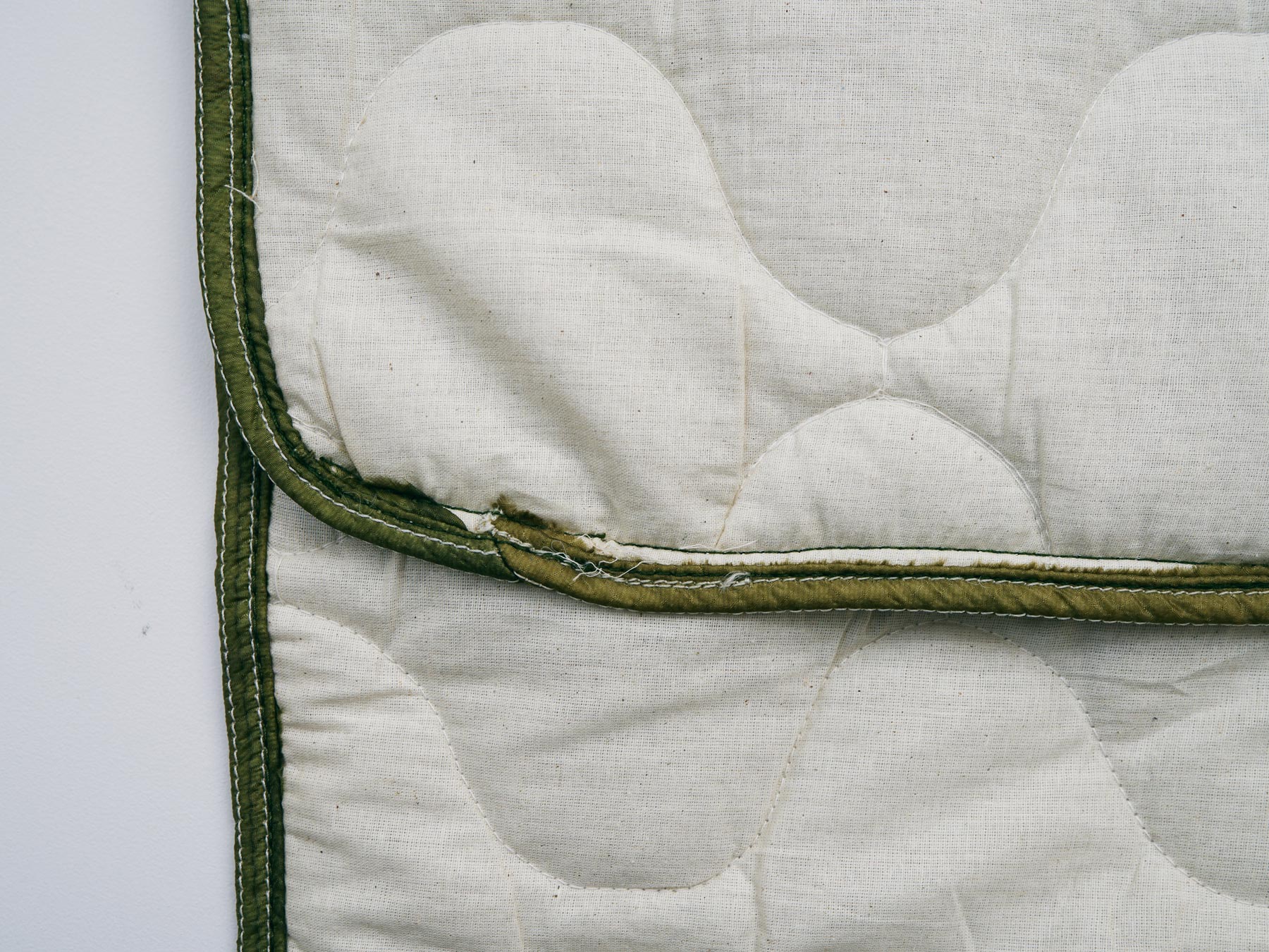 VINTAGE PARACHUTE LINE QUILTED BLANKET（ブランケット