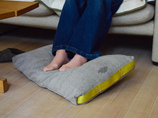 CUSHION FOR HUMAN AND PET（クッション）