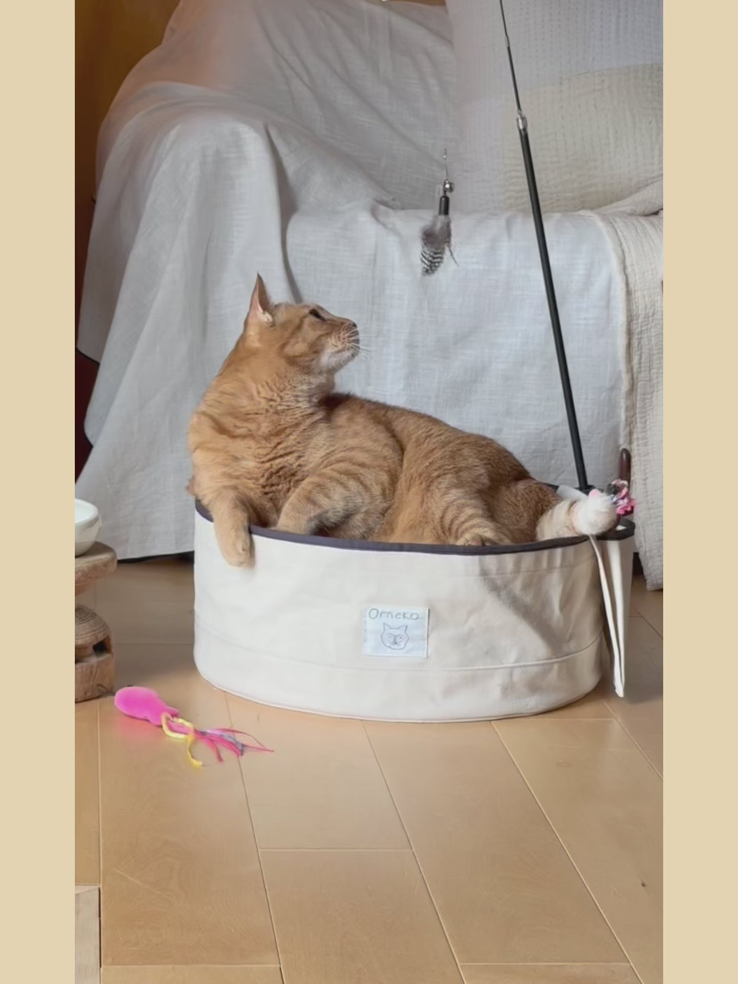 オルネコ・キャンバス ネコベッド（爪とぎカバー）｜オルネコ（ベッド