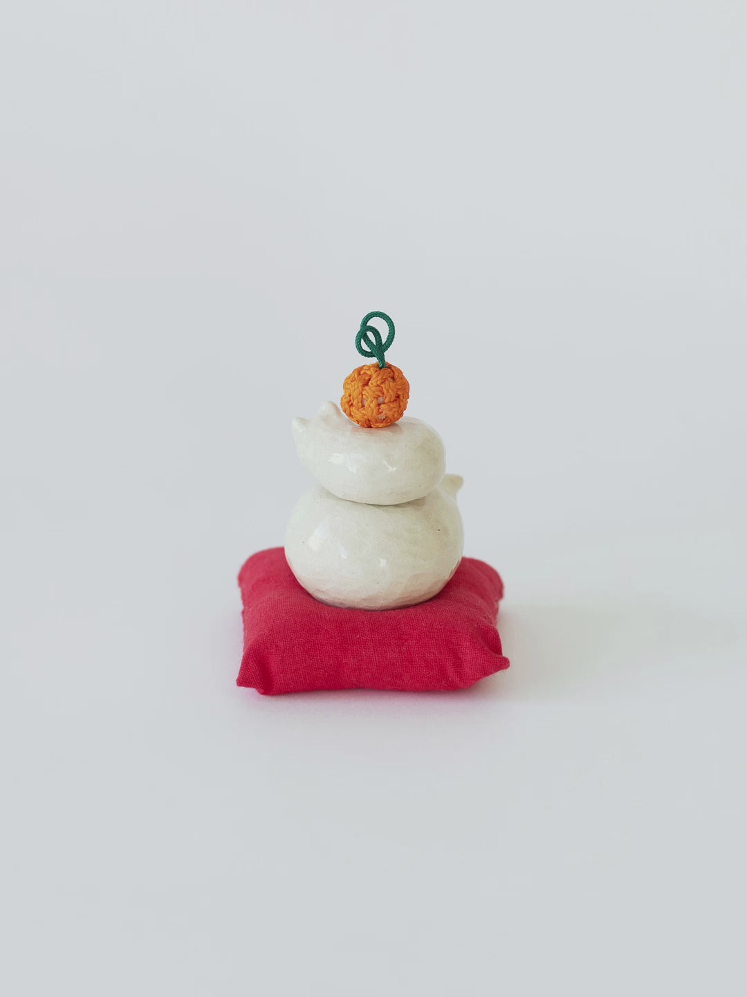 重ねこ鏡餅　b(小) ② 重ねこ鏡餅 b(小) ② 重ねこ鏡餅 b(小) ② Amazon.co.jp: デコレ