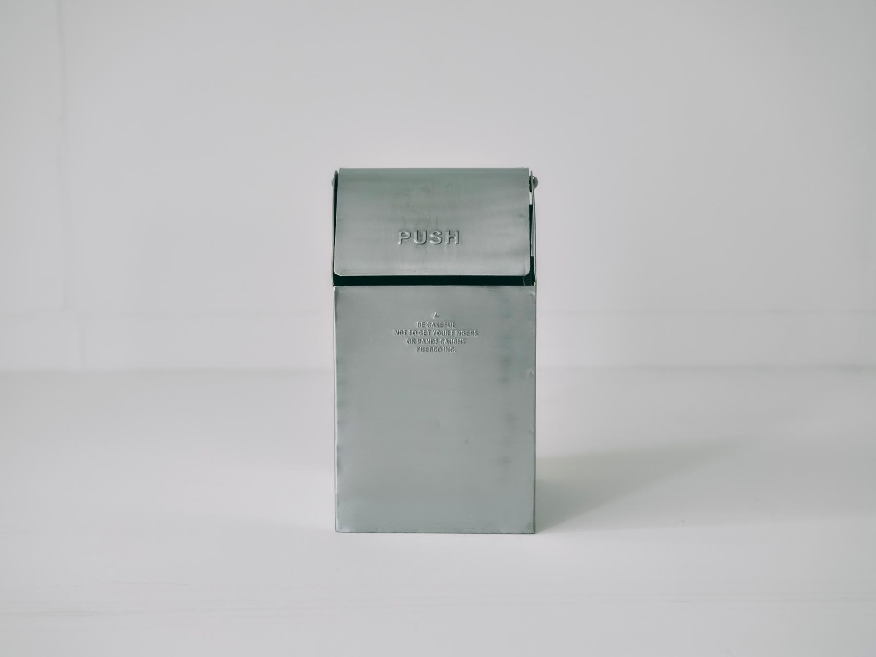 COUNTERTOP DUSTBIN（ダストボックス）｜掃除用品・ゴミ箱｜オルネ ド