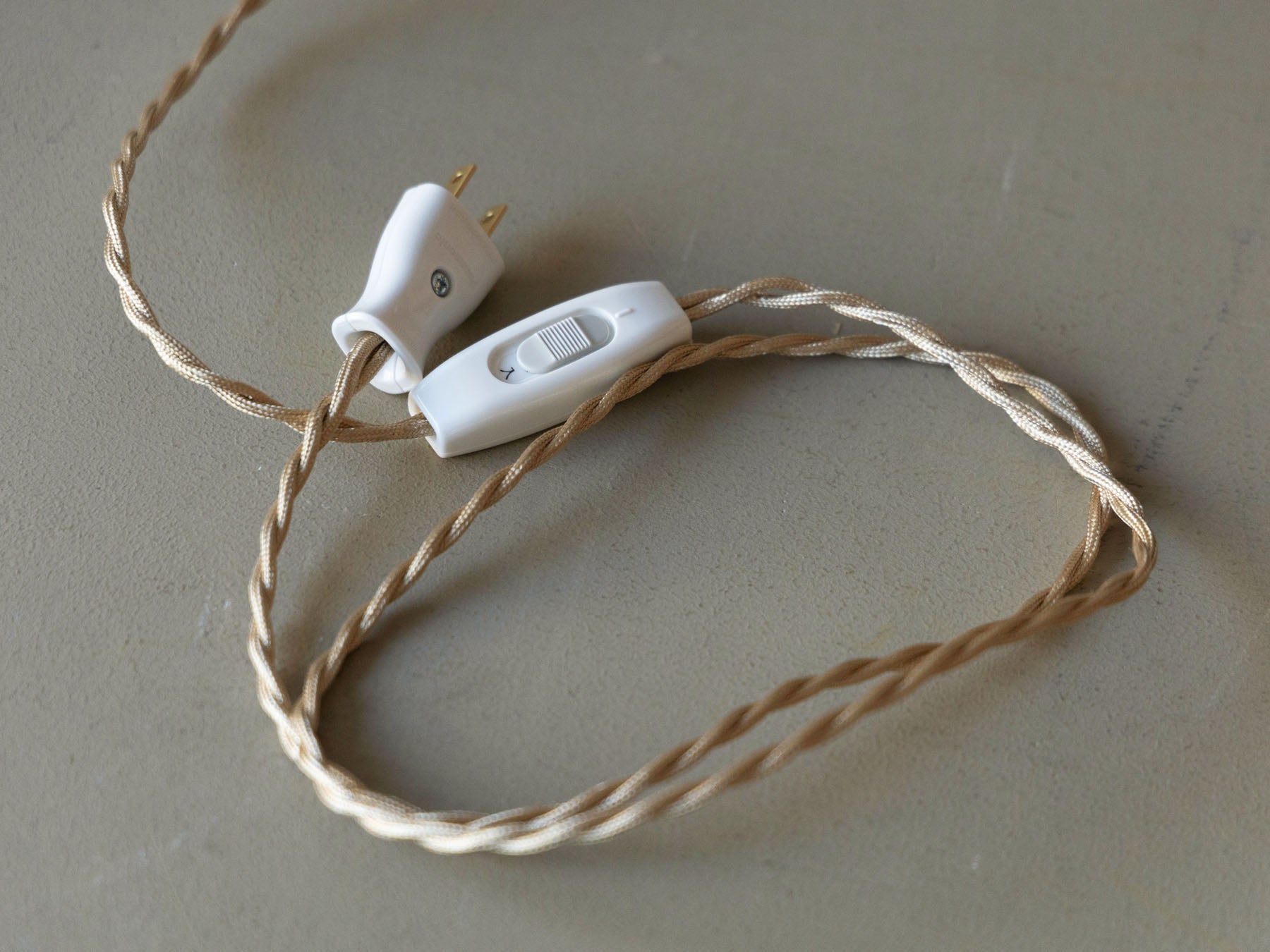 Rebmob木工 ガラスドームライト／B｜オルネ ド フォイユ公式オンライン