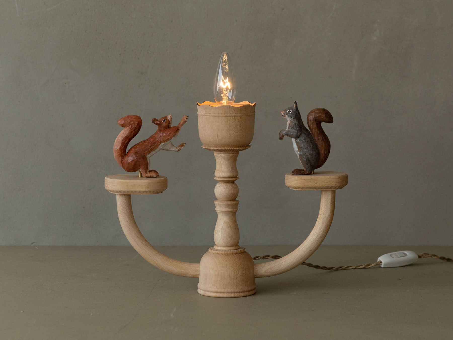 トナカイ　スタンドライト　2体セット　バラ売り可 Rebmob木工 王冠アーム型スタンドライト／リス｜オルネ ド フォイユ