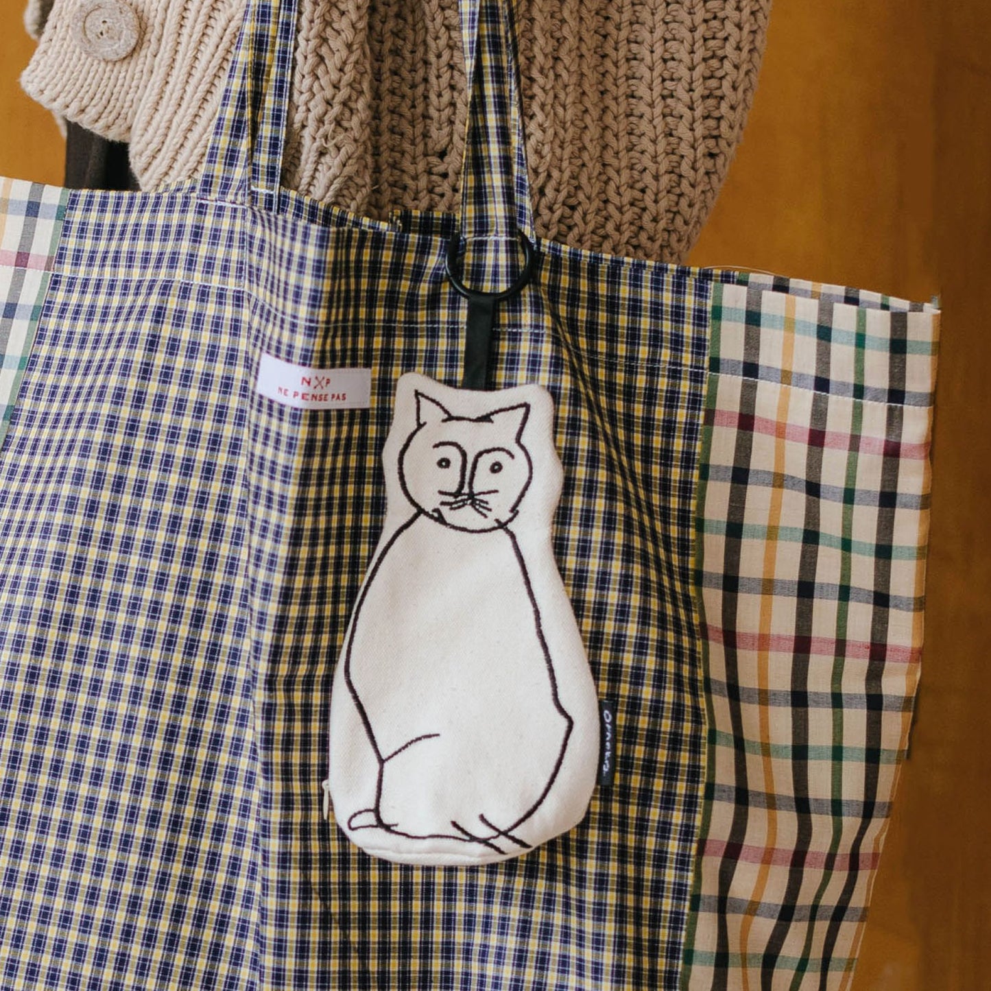 ROOTOTE × Orneko オスワリネコポーチ