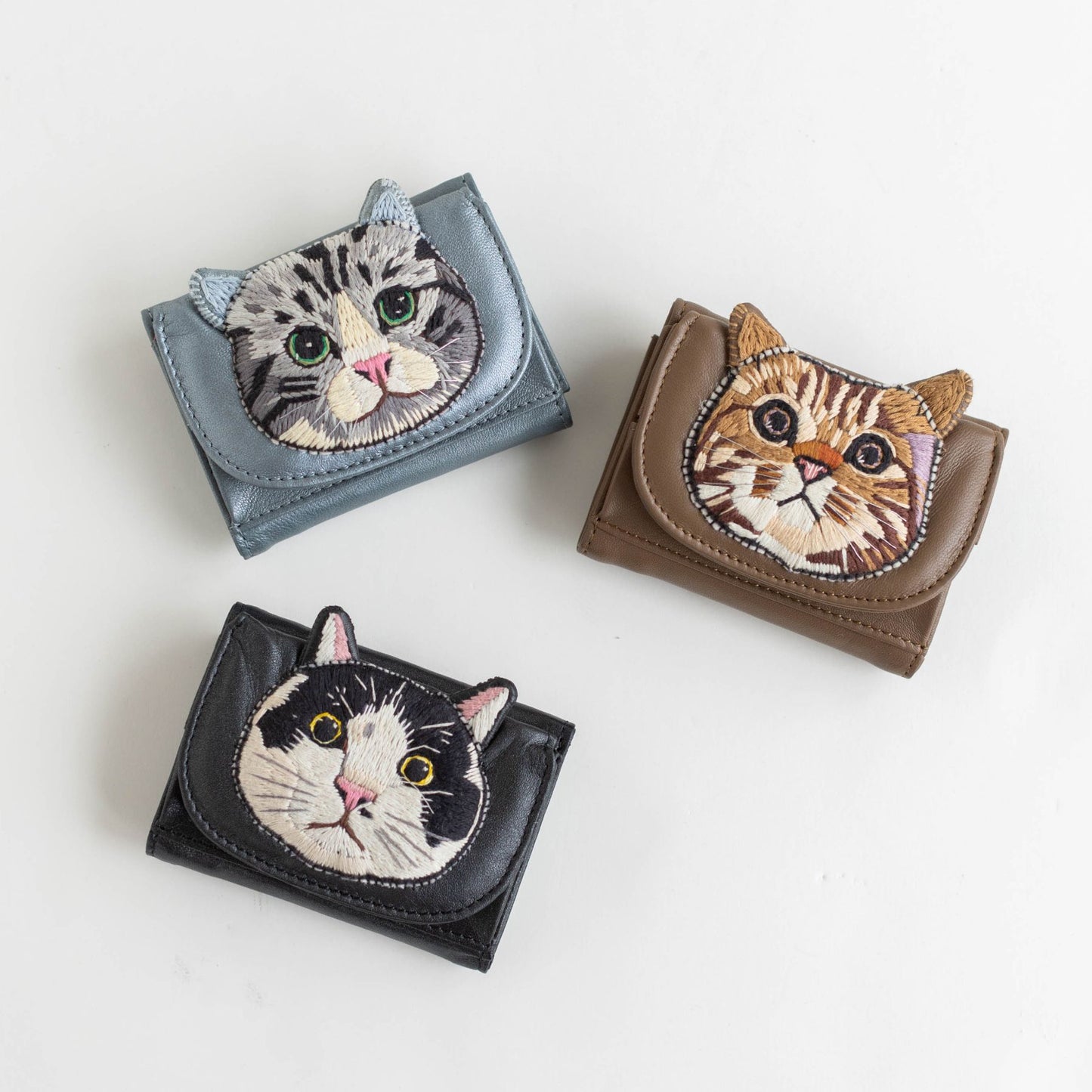 tamaoworld 刺繍ねこ ミニ財布
