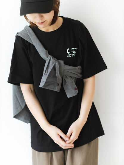 STOMACHACHE. × Orneko Tシャツ