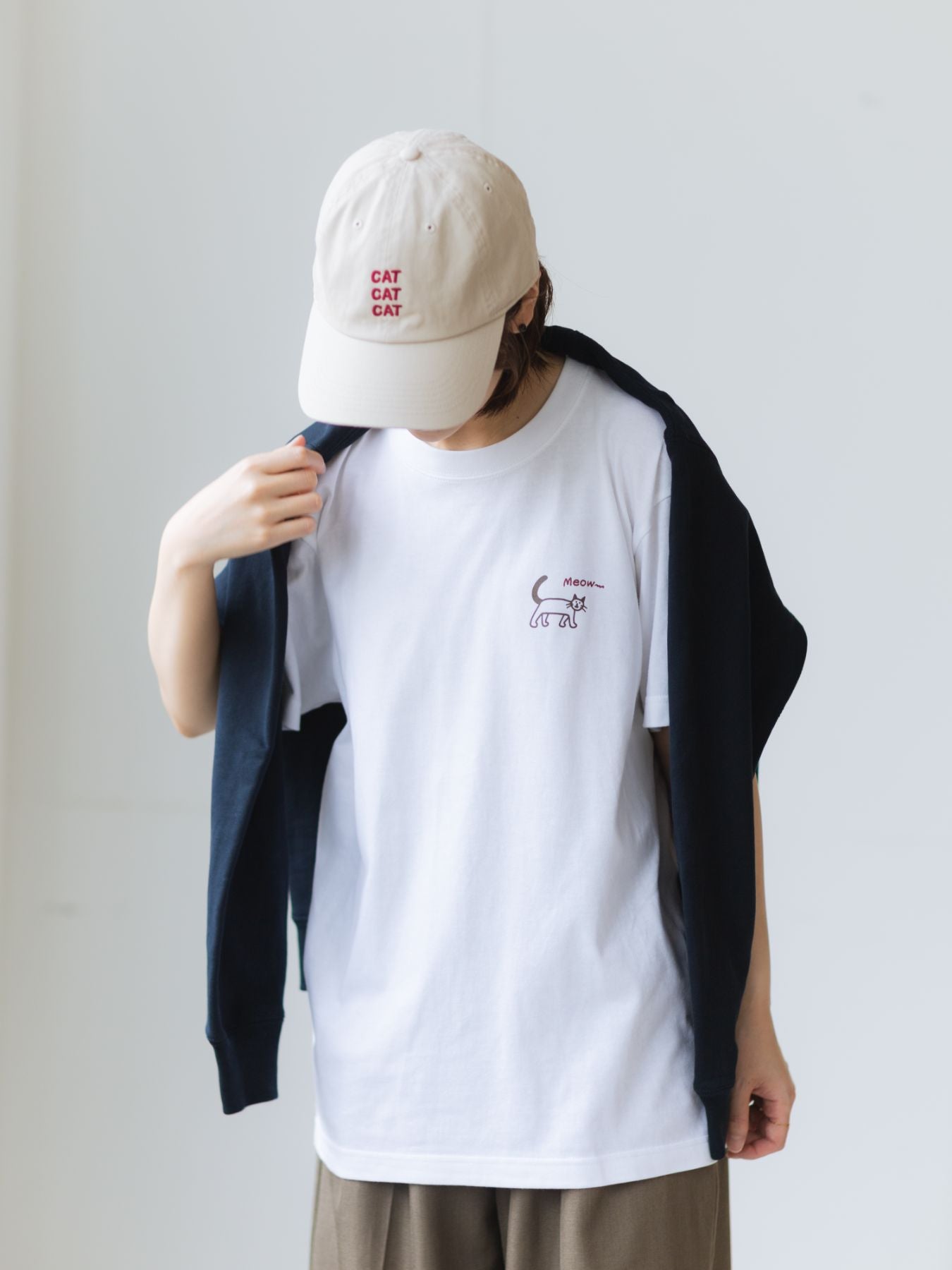 STOMACHACHE. × Orneko Tシャツ