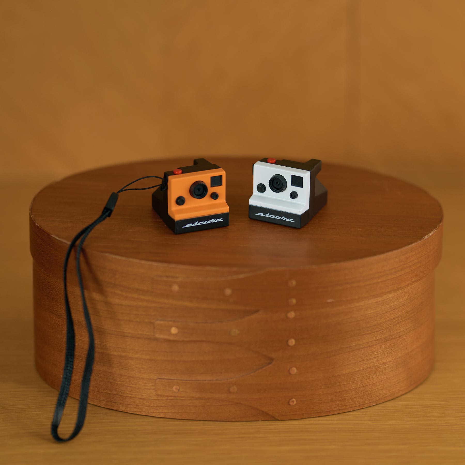 ESCURA Retro1 デジタルミニカメラ｜文具・ステーショナリー｜オルネ