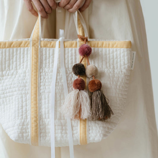 ポンポンチャーム／ミックスカラー