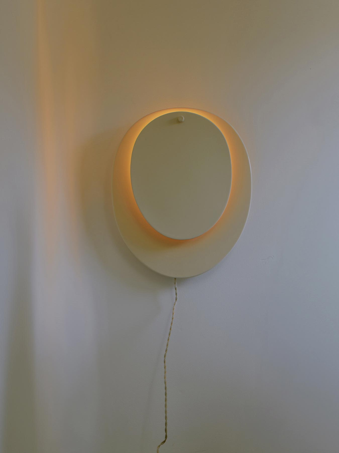 03 WHITE