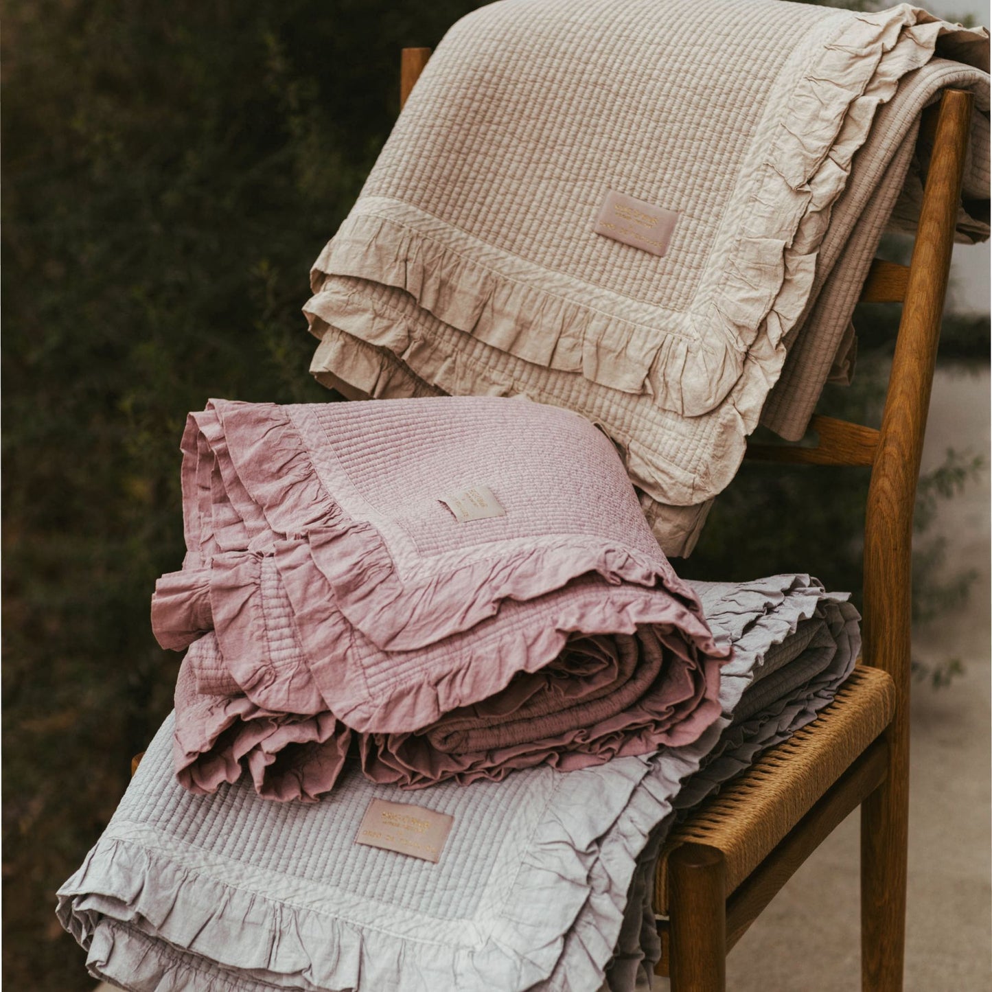 HUG Ō WäR × Orné de Feuilles イブルマルチカバー