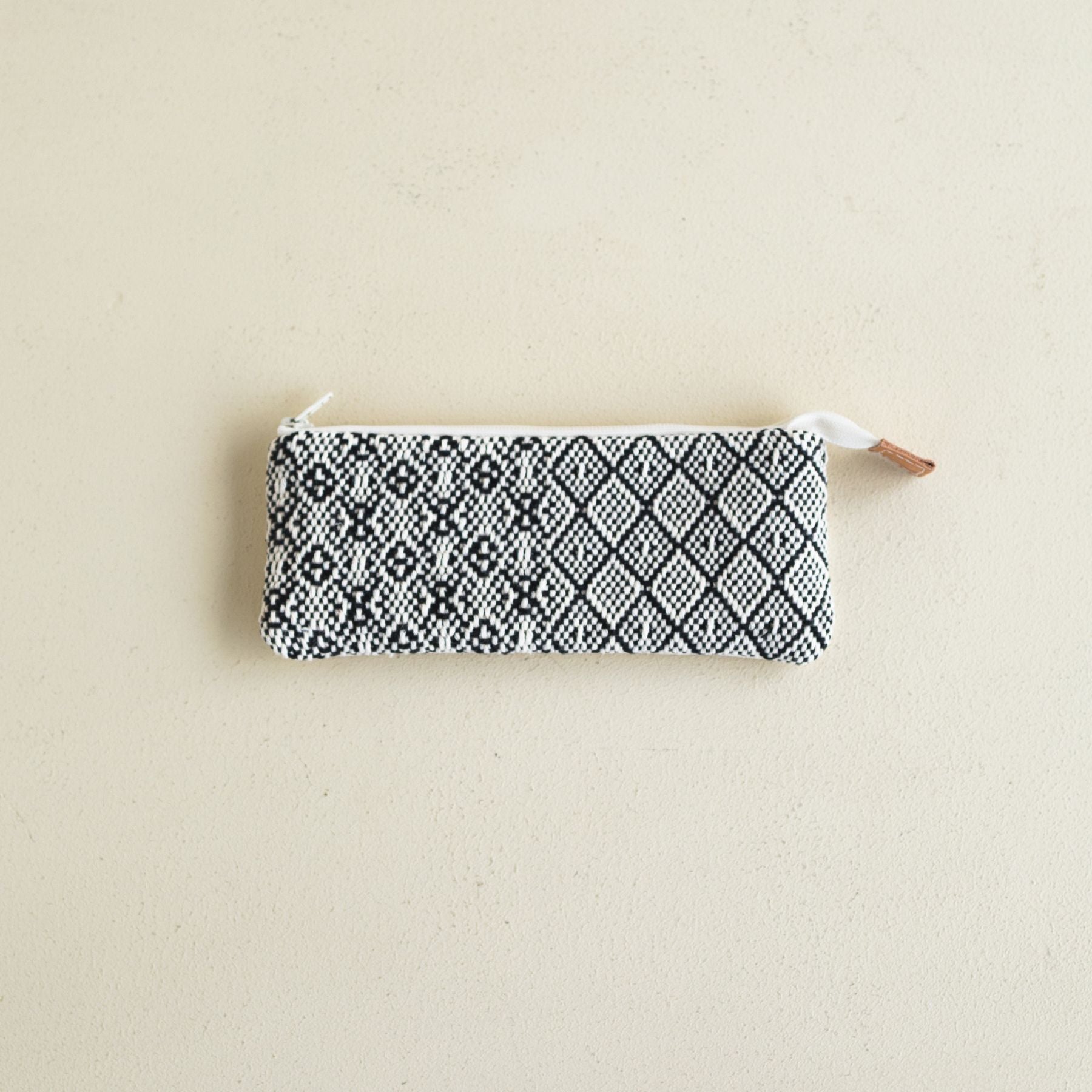 横長ポーチ／Quatre