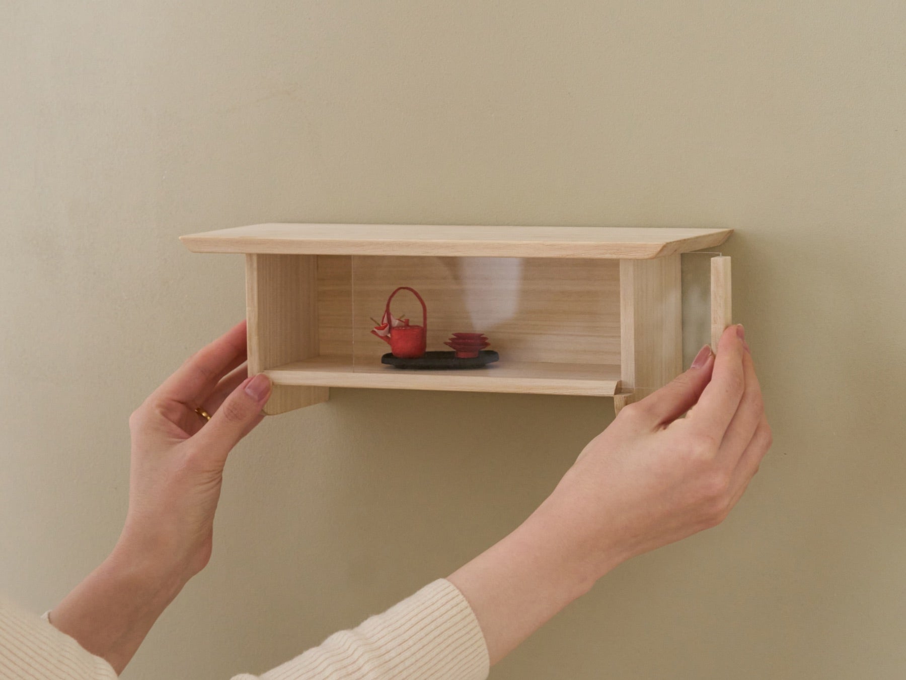 オリジナル・桐のディスプレイ棚（神棚）｜壁飾り・ウォールデコ