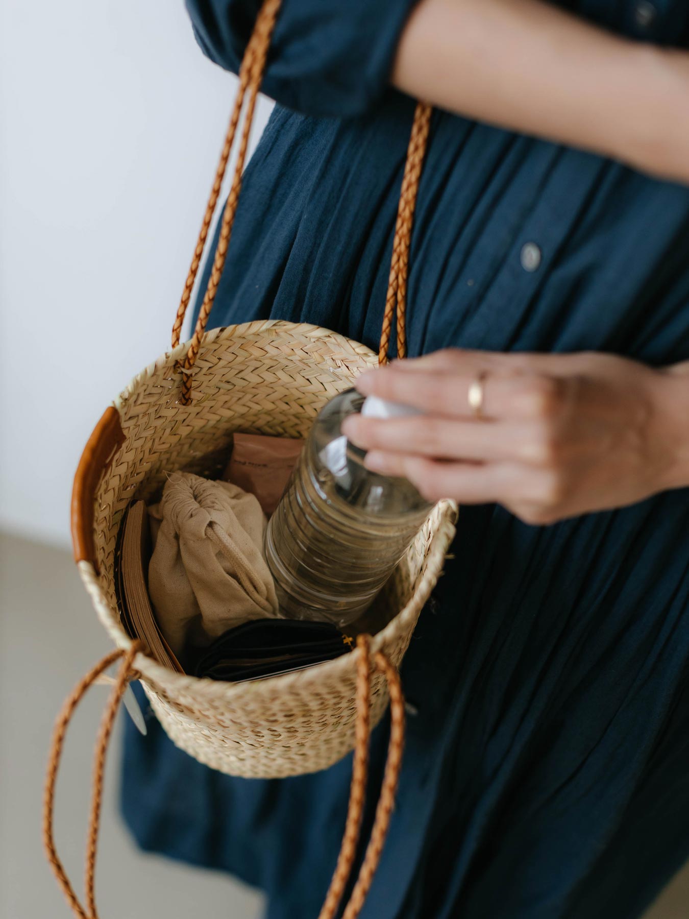 オルネドフォイユ　今期完売　odd ABACA  バッグ オルネドフォイユ 今期完売 odd ABACA バッグ レディース